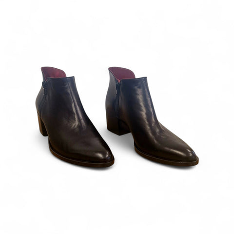 Viola - stivaletto in pelle guanto nero