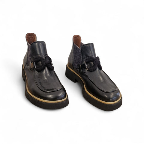 Alice - Stivaletto beatles pelle nera ricamo